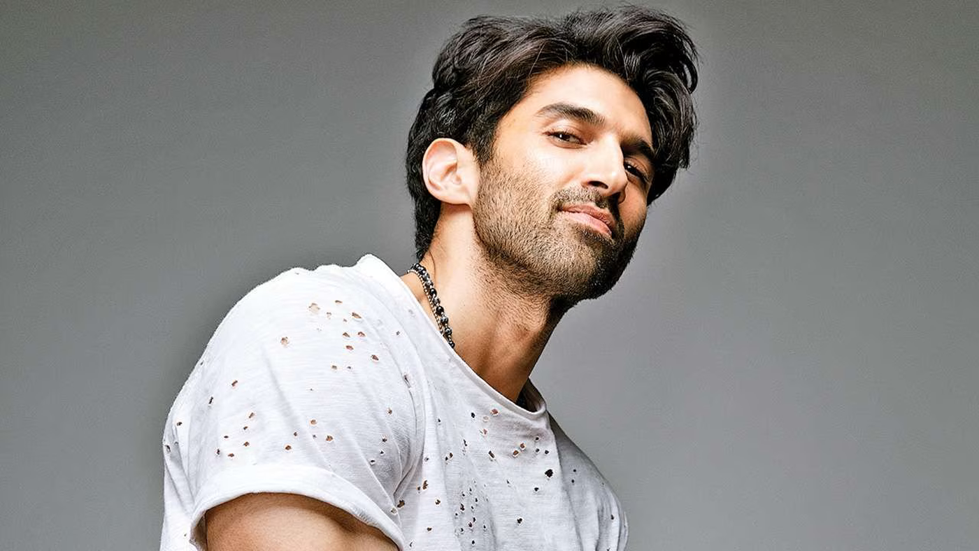 Mistair Signs Bollywood Actor Aditya Roy Kapur as the new brand ambassador