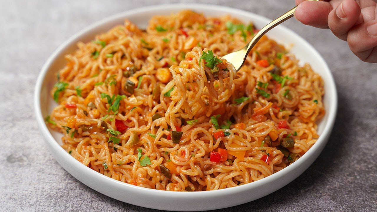  Maggi Turns Mumbai Metro Into a Rainy Day Craving with ‘Baarish Wali Masaledaar Maggi’ Campaign