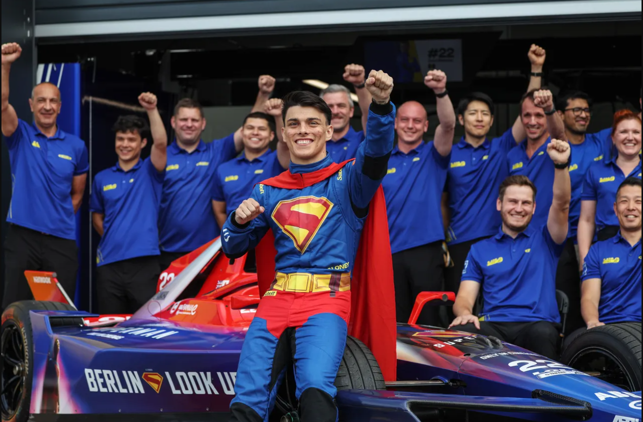 Superman Hits the Track as Lola Cars Partners with Warner Bros. Discovery