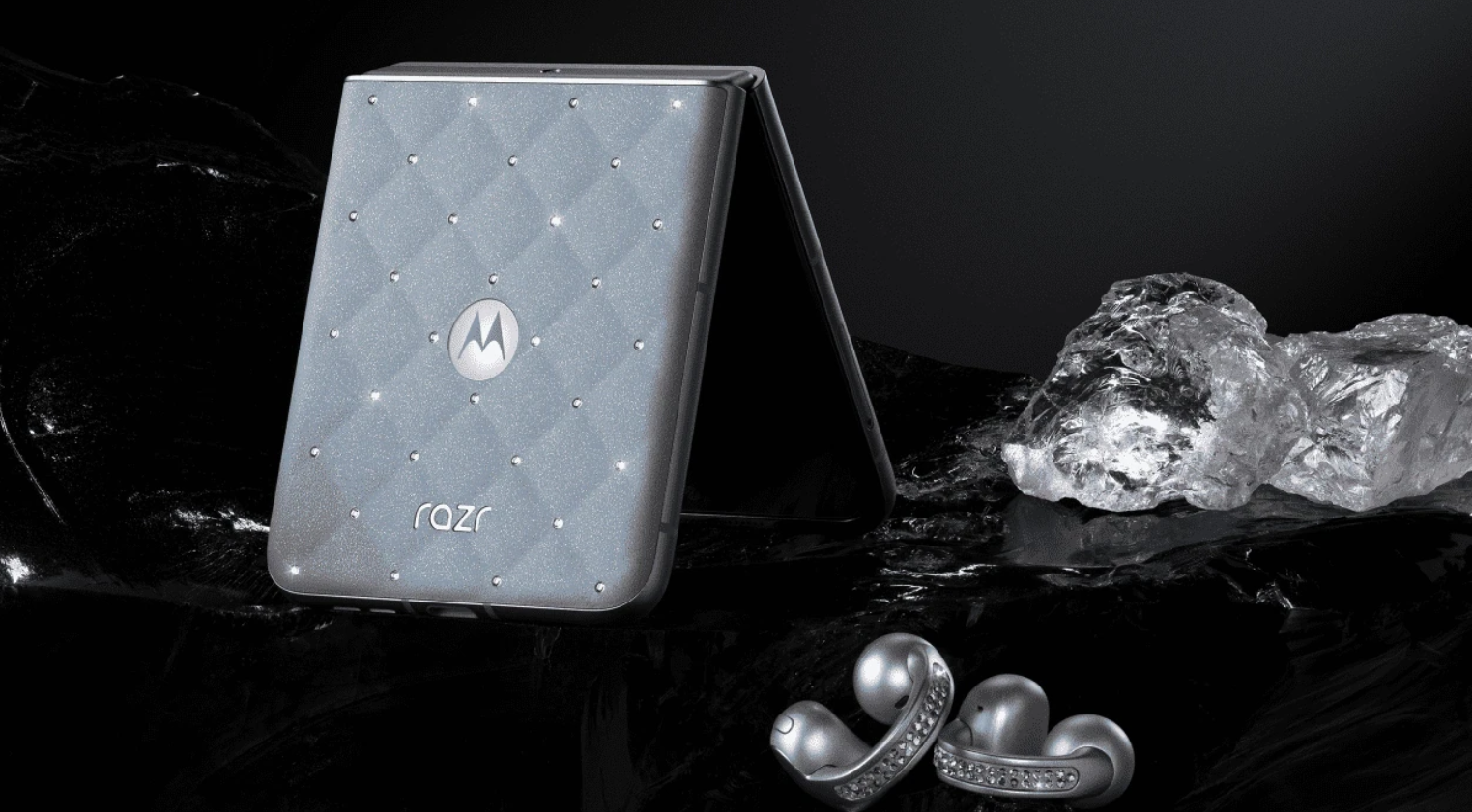 Motorola and Flipkart Unveil Swarovski Inspired Brilliant Collection